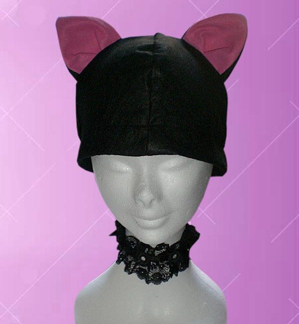 cappello con orecchie da gatto nero