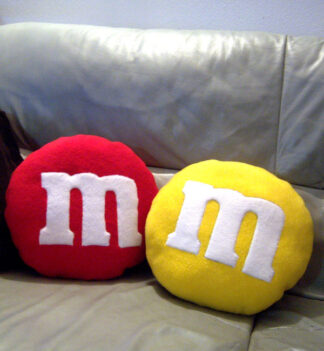 coppia cuscino m&m's