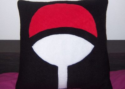 Cuscino stemma Uchiha
