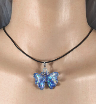 Collana farfalla azzurra 3d
