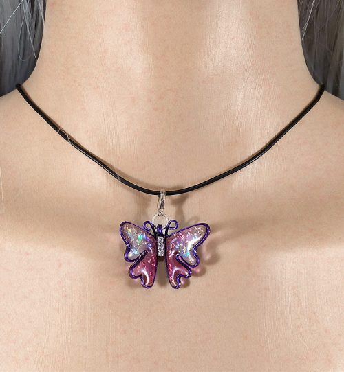 Collana farfalla viola 3d