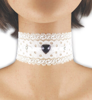 Collarino bianco con più punti luce e gemma a cuore