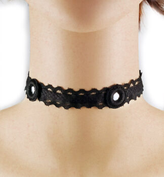 Collarino con bottoni punto luce