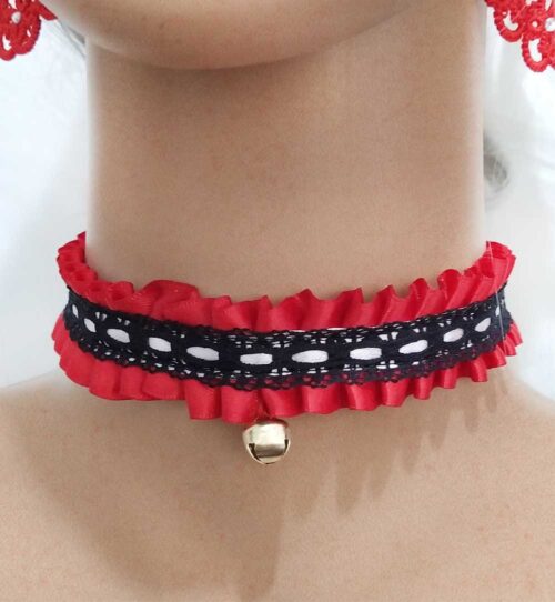Collarino in raso con sonaglio