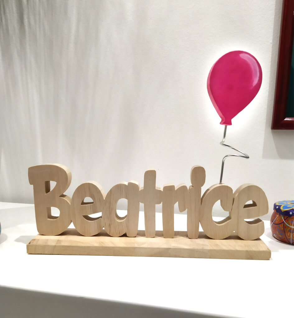 scritte nomi in legno