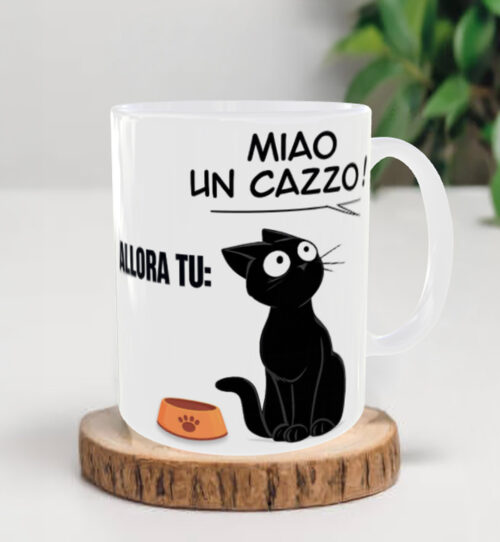 tazza simpatica con gatto nero