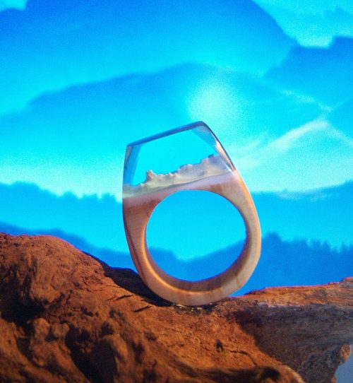 Anello in legno "White hills"