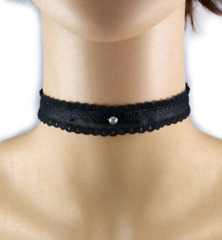Collarino nero con brillantino