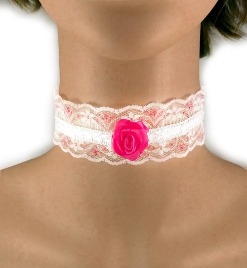Collarino in pizzo con rosa fucsia