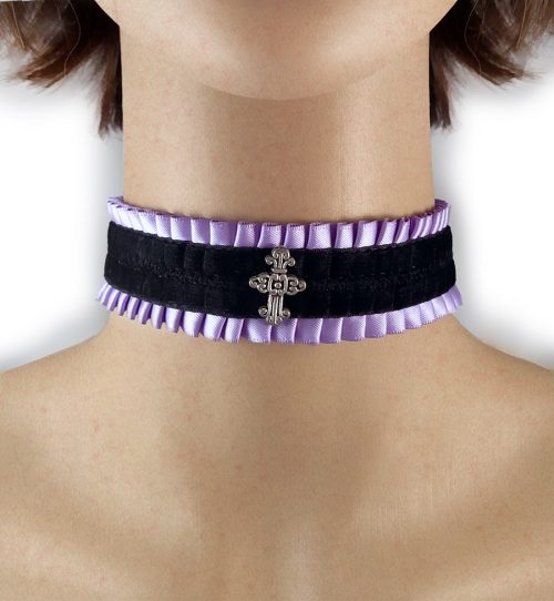 Collarino velluto e croce