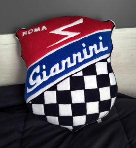 cuscino personalizzato logo giannini