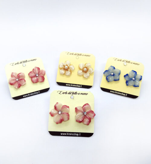 orecchini a forma di fiore di ciliegio