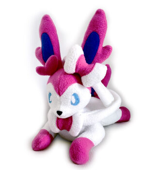 Sylveon plush disteso