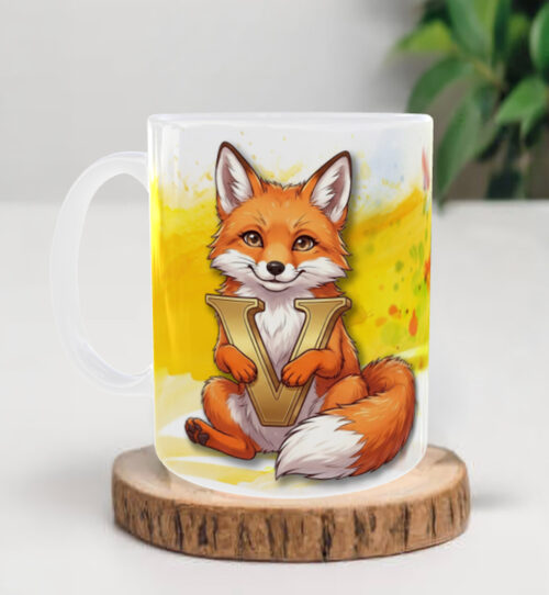 tazza con iniziale lettera v